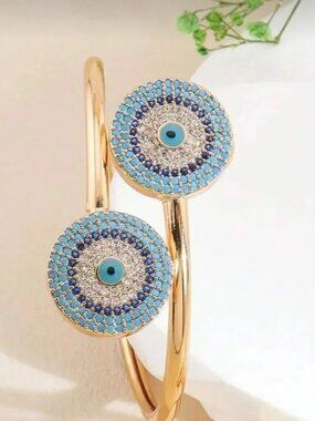 Chic Gold and Blue Bracelet Q537